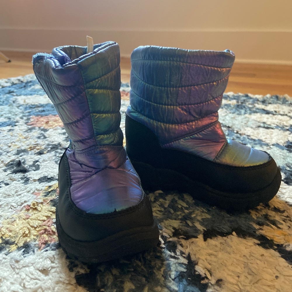 Mountain Warehouse Metallic Toddler Boots Size 8